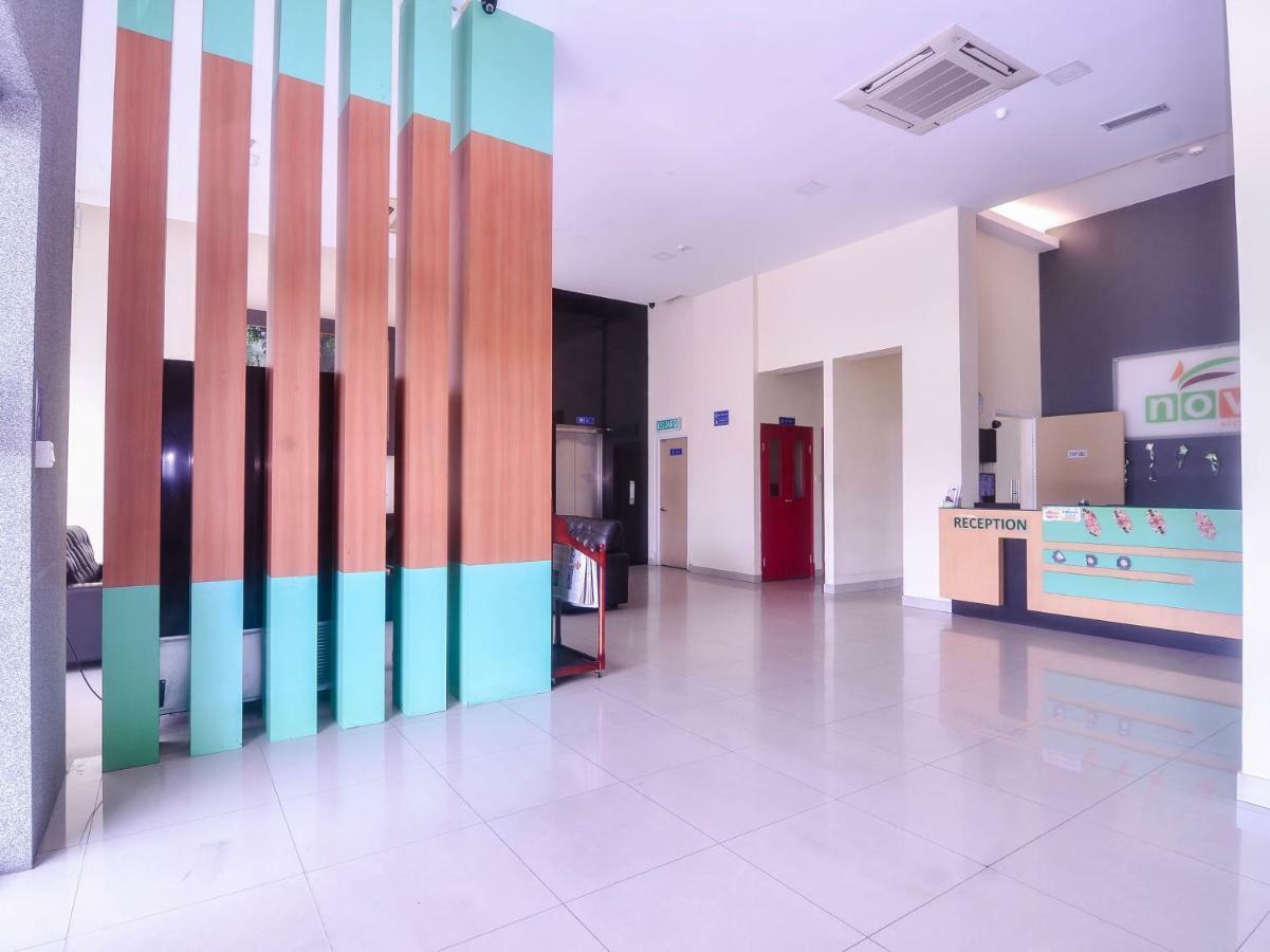 Nova Kuching Hotel Экстерьер фото